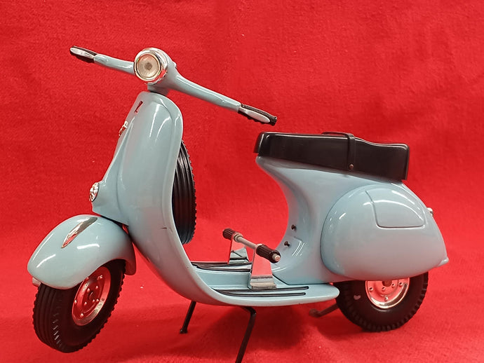 XONEX PIAGGIO LIMITED EDITION 1/6 VESPA 150 