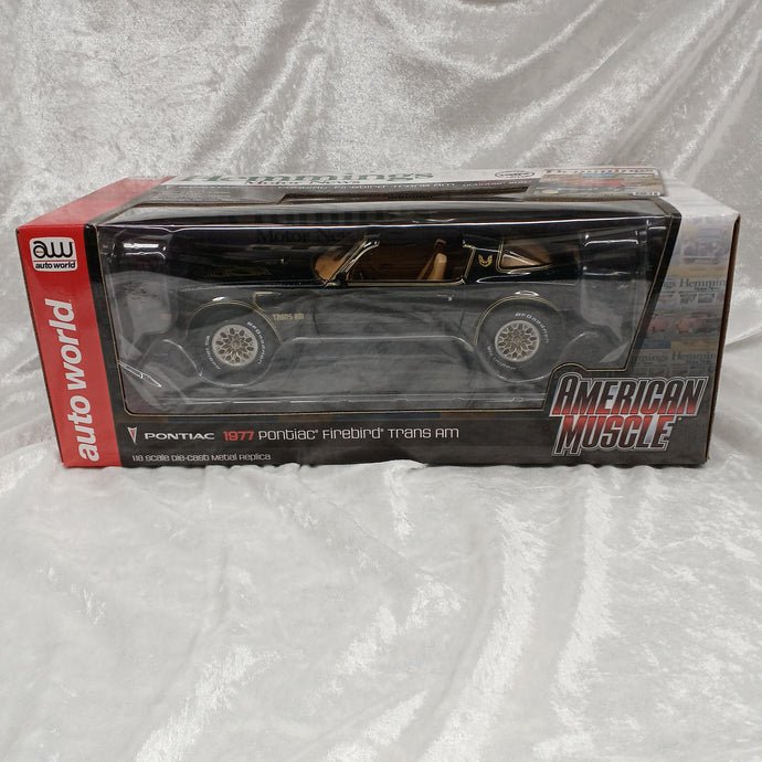 AMERICAN MUSCLE 1977 PONTIAC FIREBIRD TRANS AM 1/18 Scale Diecast Car– Used