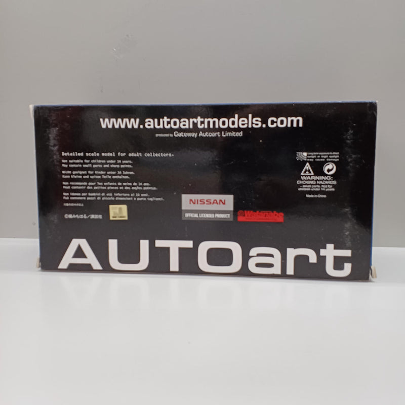 Laden Sie das Bild in Galerie -Viewer, AUTOart &quot;Devil Z&quot; Midnight Blue Nissan Fairlady Z (S30) 1/18 Scale Model Car– Used
