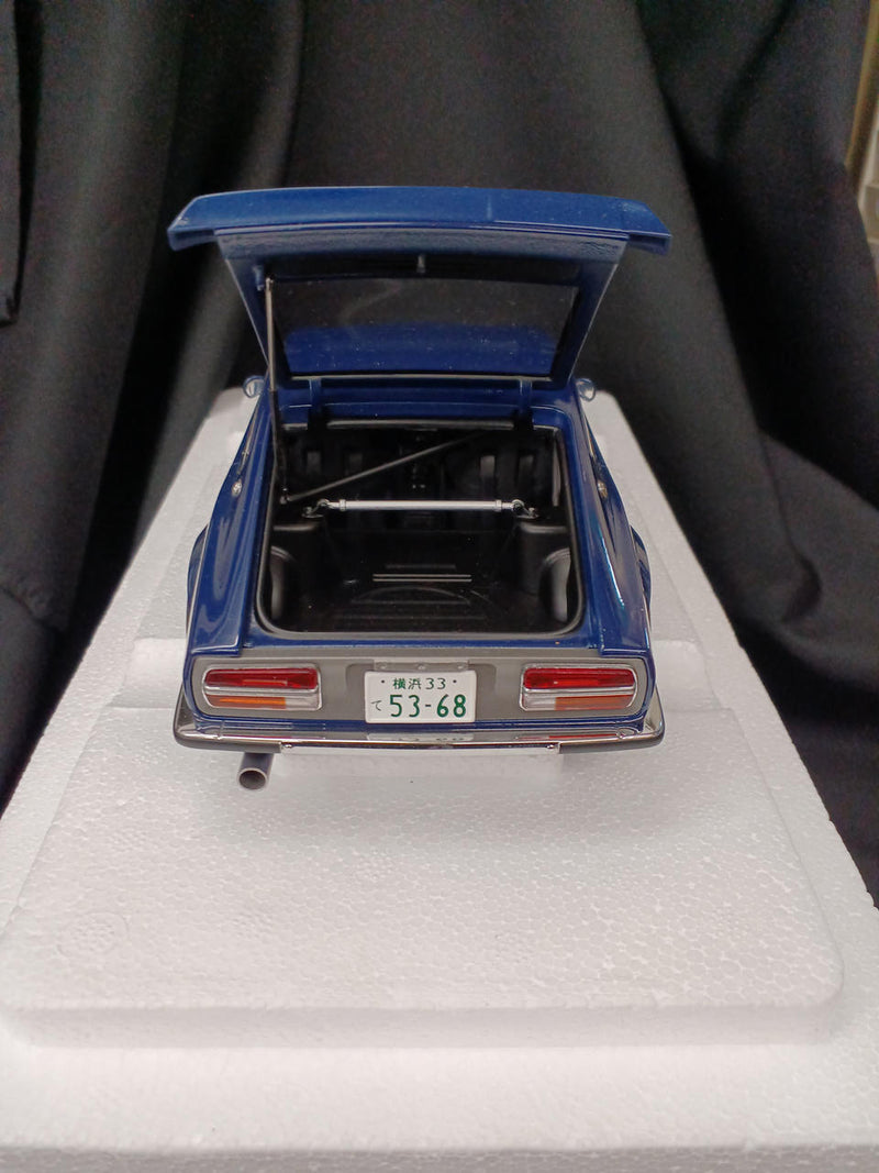 Cargue la imagen en el visor de la galería, AUTOART 77451 Nissan Fairlady Z (S30) &quot;Devil Z&quot; 1/18 Scale Model Car– Used
