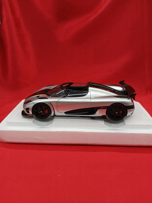 AUTOart 79024 1/18 Koenigsegg Agera RS Diecast Model Car