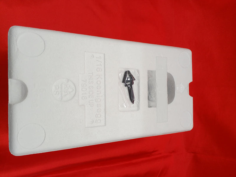 Carica immagine in Galleria Viewer, AUTOart 79024 1/18 Koenigsegg Agera RS Diecast Model Car
