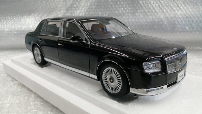 AUTOart CENTURY 1/18 Diecast Car– Used
