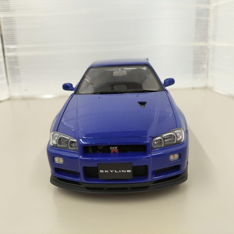 Load image into Gallery viewer, AUTOart Skyline GT-R (R34) V-SPEC II 1/18 Scale Model Car– Used
