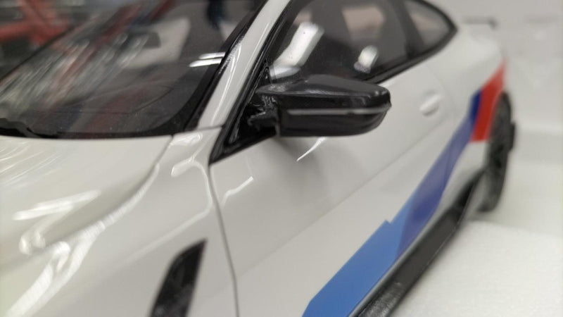 Cargue la imagen en el visor de la galería, TSM TOP SPEED BMW M4 M-Performance Alpine White 1/18 Diecast Car– Used
