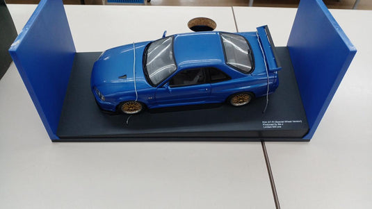 AUTOART SKYLINE R34 GTR SPECIAL WHEEL VERSION 1/18 Scale Car– Used