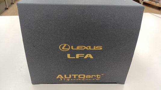 AUTOART SIGNATURE [78831] 1/18 Lexus LFA (Whitest White)– Used