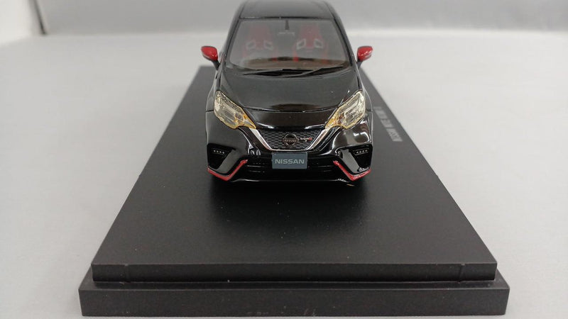 Laden Sie das Bild in Galerie -Viewer, EBBRO [45492] 1/43 NISSAN NOTE NISMO S (Super Black)– Used
