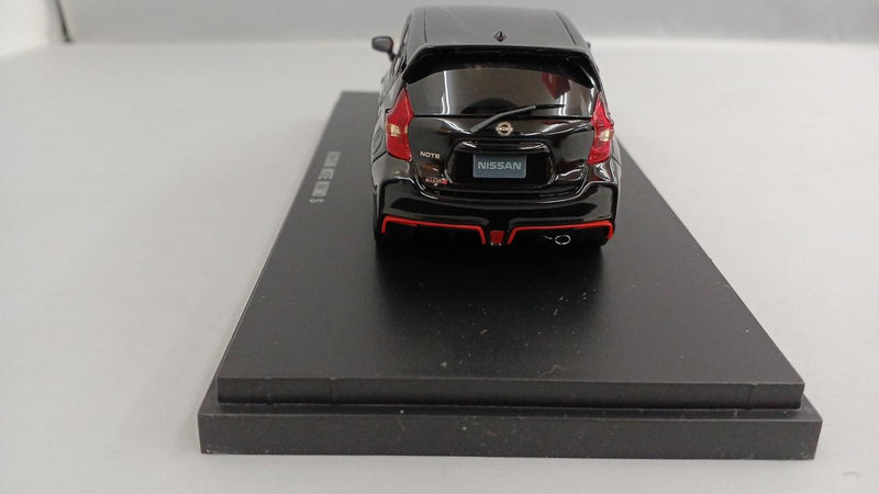 Laden Sie das Bild in Galerie -Viewer, EBBRO [45492] 1/43 NISSAN NOTE NISMO S (Super Black)– Used
