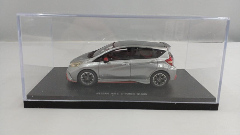 Laden Sie das Bild in Galerie -Viewer, EBBRO [45440] 1/43 NISSAN NOTE E-POWER NISMO (Brilliant Silver)– Used
