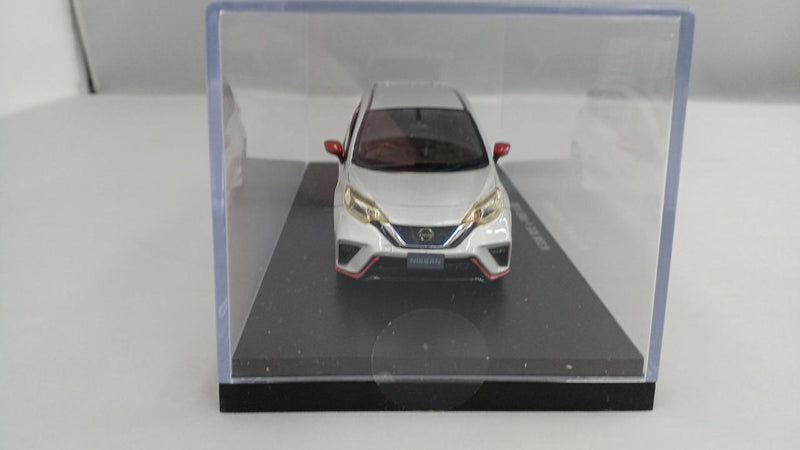 Laden Sie das Bild in Galerie -Viewer, EBBRO [45441] 1/43 NISSAN NOTE E-POWER NISMO (Dark Metal Gray)– Used
