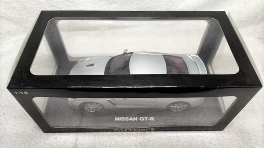 AUTOart NISSAN GT-R 1/18 Diecast Car– Used