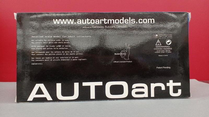 Cargue la imagen en el visor de la galería, AUTOart 86 ROCKET BUNNY 1/18 Scale Model Car– Used
