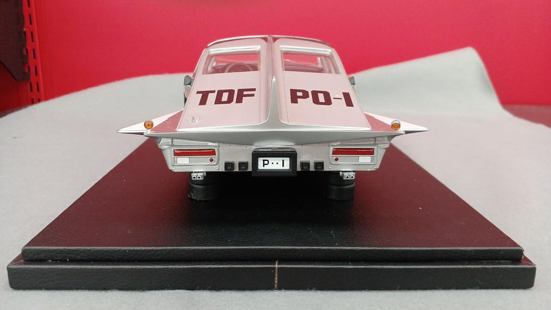 Laden Sie das Bild in Galerie -Viewer, AMIE AM18003 Ultra Garrison Pointer Late Version 1/18 Scale Car– Used
