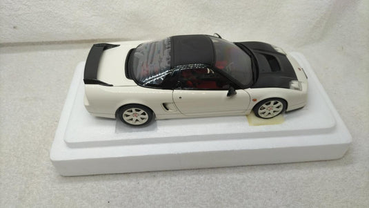 AUTOart HONDA NSX-R (NA2) 1/18 Scale Model Car– Used