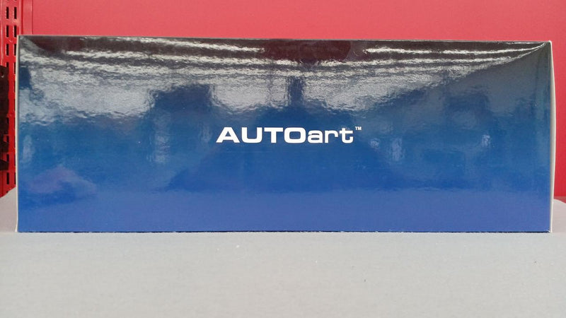 Cargue la imagen en el visor de la galería, AUTOart 78765 Black TOYOTA CENTURY 1/18 Scale Car– Used
