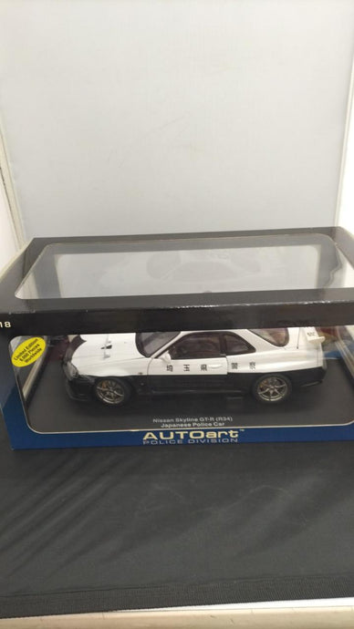 AUTOART JAPANESE POLICE CAR Saitama Police #806 NISSAN SKYLINE GT-R R34 1/18– Used