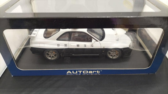 AUTOART JAPANESE POLICE CAR Saitama Police