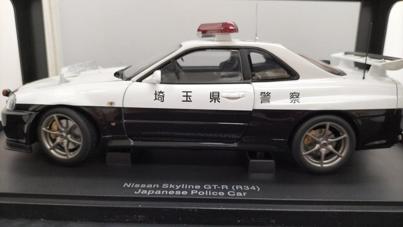 Load image into Gallery viewer, AUTOART JAPANESE POLICE CAR Saitama Police #806 NISSAN SKYLINE GT-R R34 1/18– Used
