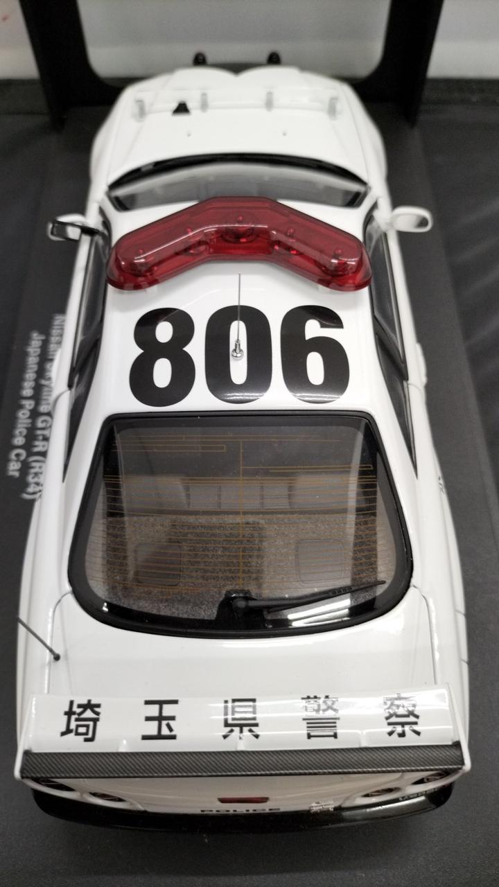 Load image into Gallery viewer, AUTOART JAPANESE POLICE CAR Saitama Police #806 NISSAN SKYLINE GT-R R34 1/18– Used
