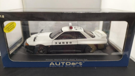 AUTOART Police Car Ibaraki Prefecture #121 Nissan Skyline GT-R R32 1/18– Used