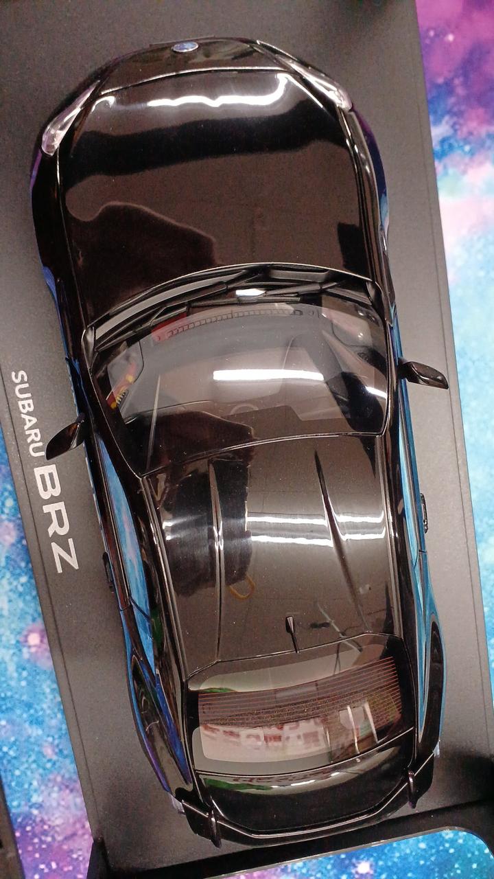 Load image into Gallery viewer, AUTOart Subaru BRZ 1/18 Diecast Car– Used
