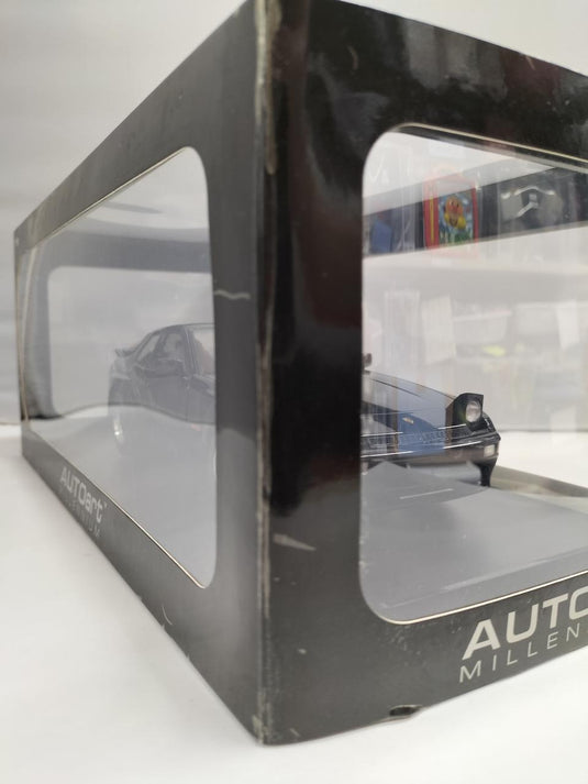 AUTOart Porsche 924 Carrera GT 1980 1/18 Scale Car– Used