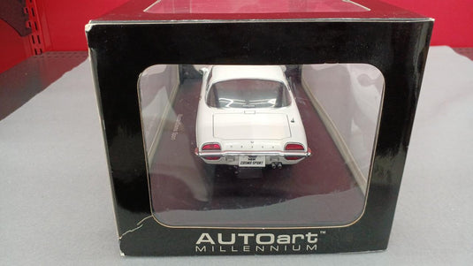 AUTOart MILLENNIUM MAZDA COSMO SPORT White 1/18 Scale Car– Used