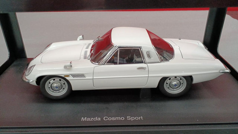 Load image into Gallery viewer, AUTOart MILLENNIUM MAZDA COSMO SPORT White 1/18 Scale Car– Used
