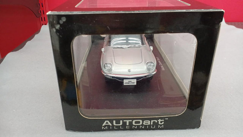 Load image into Gallery viewer, AUTOART MILLENNIUM MAZDA COSMO SPORT Silver 1/18 Scale Car– Used
