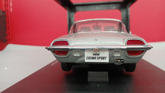 AUTOART MILLENNIUM MAZDA COSMO SPORT Silver 1/18 Scale Car– Used