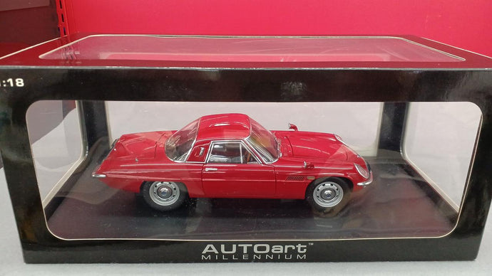 AUTOART MILLENNIUM MAZDA COSMO SPORT Red 1/18 Scale Car– Used