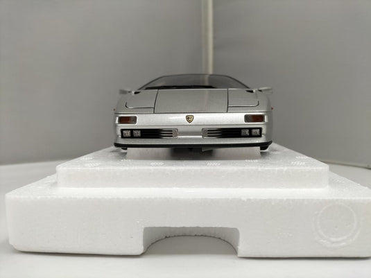 AUTOart LAMBORGHINI DIABLO SE30 JOTA 1/18 Scale Car– Used