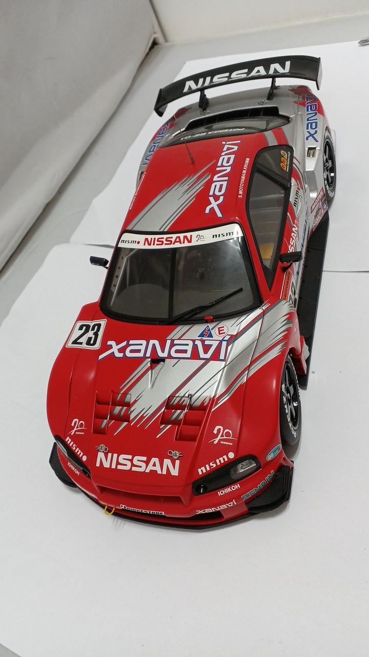 Carica immagine in Galleria Viewer, AUTOart 1:18 XANAVI NISMO GT-R 2003 Scale Model Car– Used
