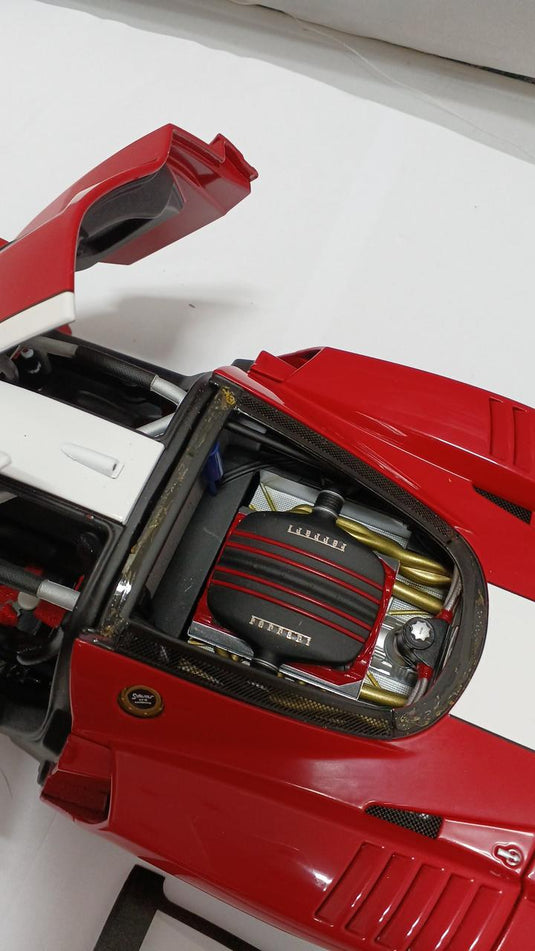 MATTEL Hot Wheels 1:18 Ferrari FXX Scale Model Car– Used