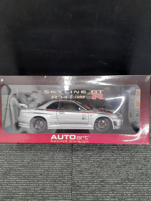 AUTOART NISSAN SKYLINE R34 1/18 Scale Model Car– Used