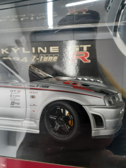 AUTOART NISSAN SKYLINE R34 1/18 Scale Model Car– Used