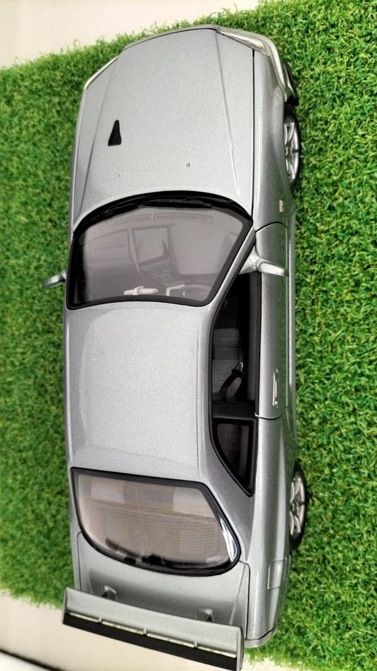AUTOart NISSAN SKYLINE 1/18 Scale Model Car– Used