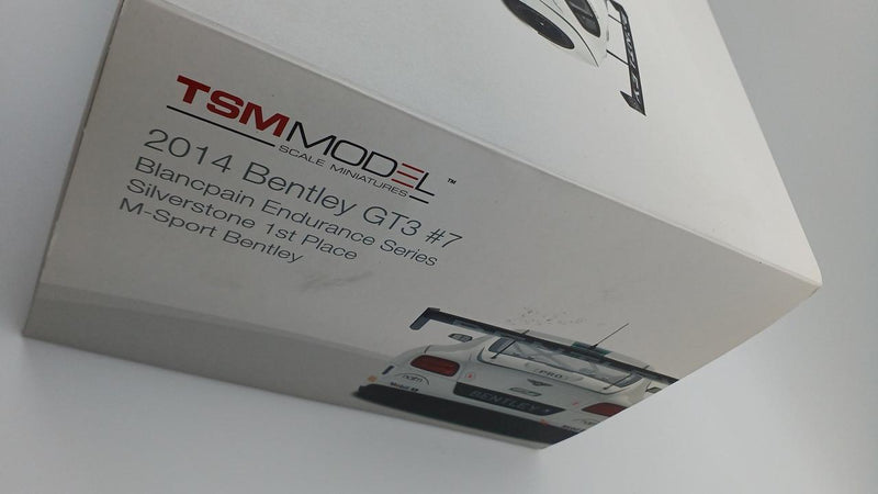 Cargue la imagen en el visor de la galería, TSM MODEL 1:18 TSM 2014 BENTLEY GT3 Scale Model Car– Used
