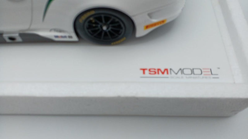 Cargue la imagen en el visor de la galería, TSM MODEL 1:18 TSM 2014 BENTLEY GT3 Scale Model Car– Used
