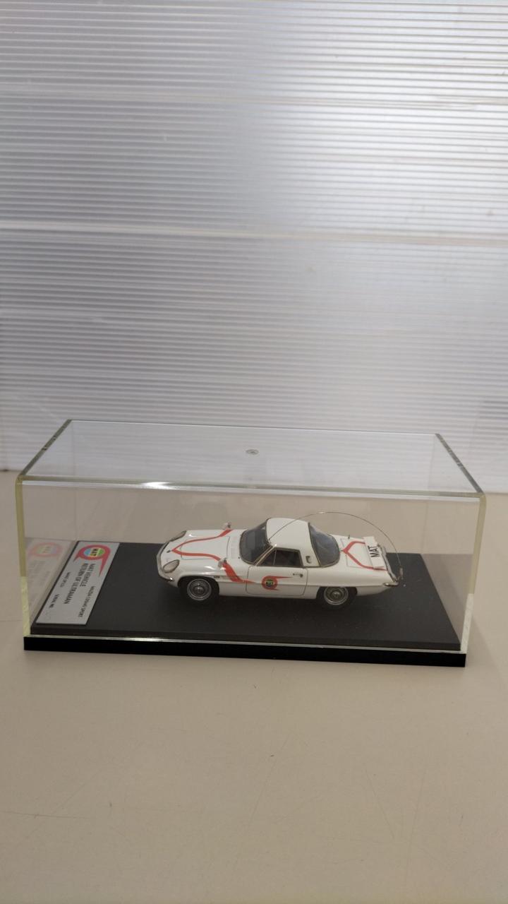 Chargez l&#39;image dans la visionneuse de la galerie, MAKE UP MAT VEHICLE from &quot;Return of Ultraman&quot; 1/43 Scale Car– Used
