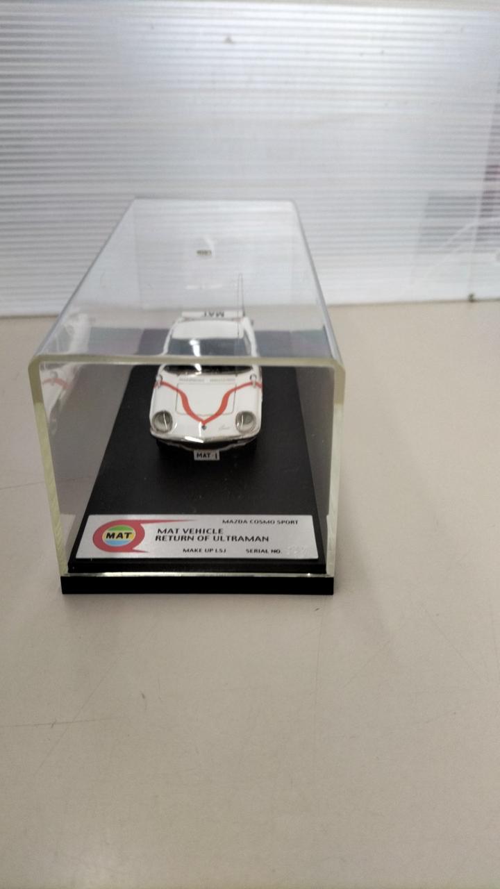 Chargez l&#39;image dans la visionneuse de la galerie, MAKE UP MAT VEHICLE from &quot;Return of Ultraman&quot; 1/43 Scale Car– Used
