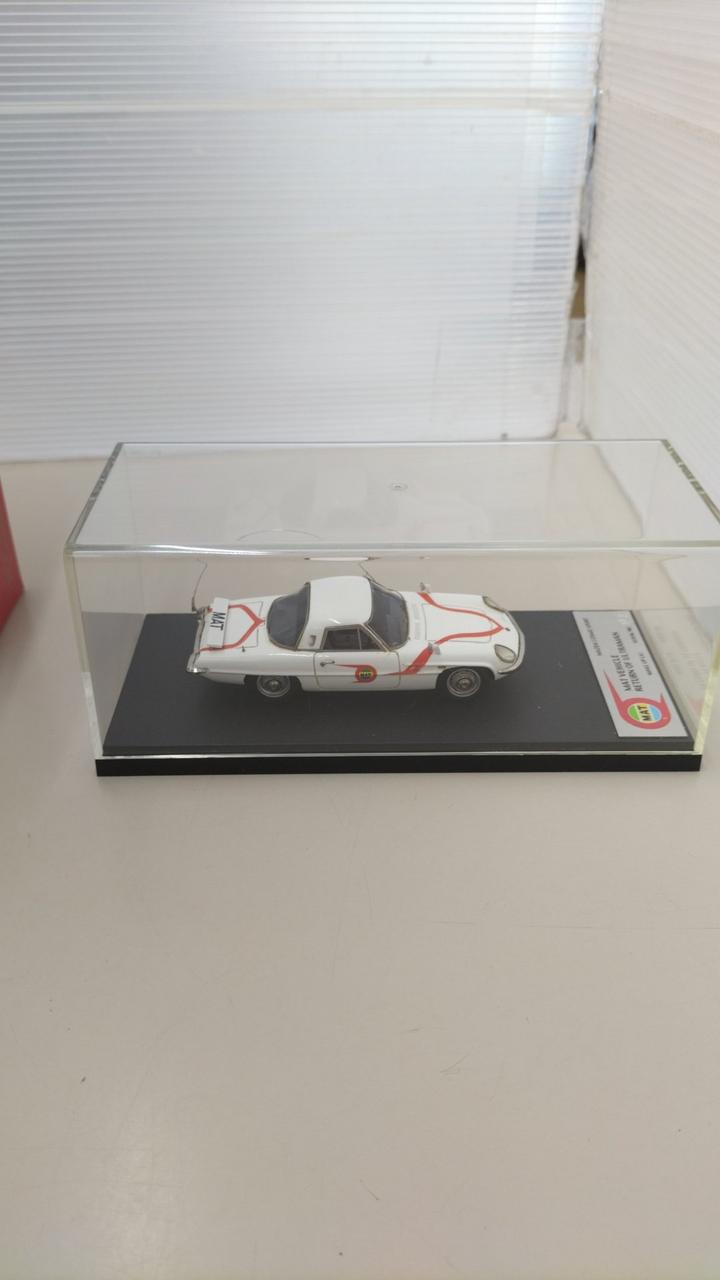 Chargez l&#39;image dans la visionneuse de la galerie, MAKE UP MAT VEHICLE from &quot;Return of Ultraman&quot; 1/43 Scale Car– Used

