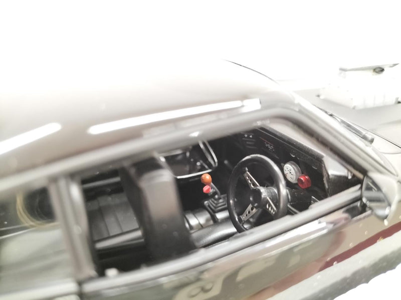 Laden Sie das Bild in Galerie -Viewer, AUTOart &quot;Mad Max 2&quot; Interceptor Upgraded Version 1/18 Scale– Used
