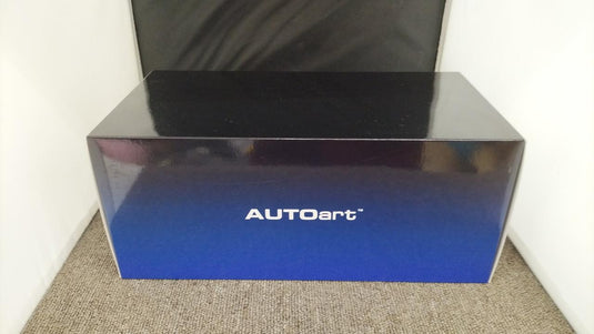 AUTOart 1/18 McLaren 675LT (Gray) Scale Model Car– Used