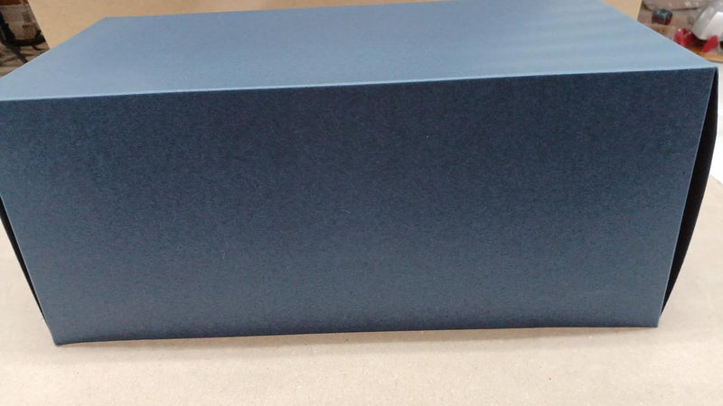 Carica immagine in Galleria Viewer, AUTOart 70901 1/18 BUGATTI EB 16.4 VEYRON Scale Model Car– Used
