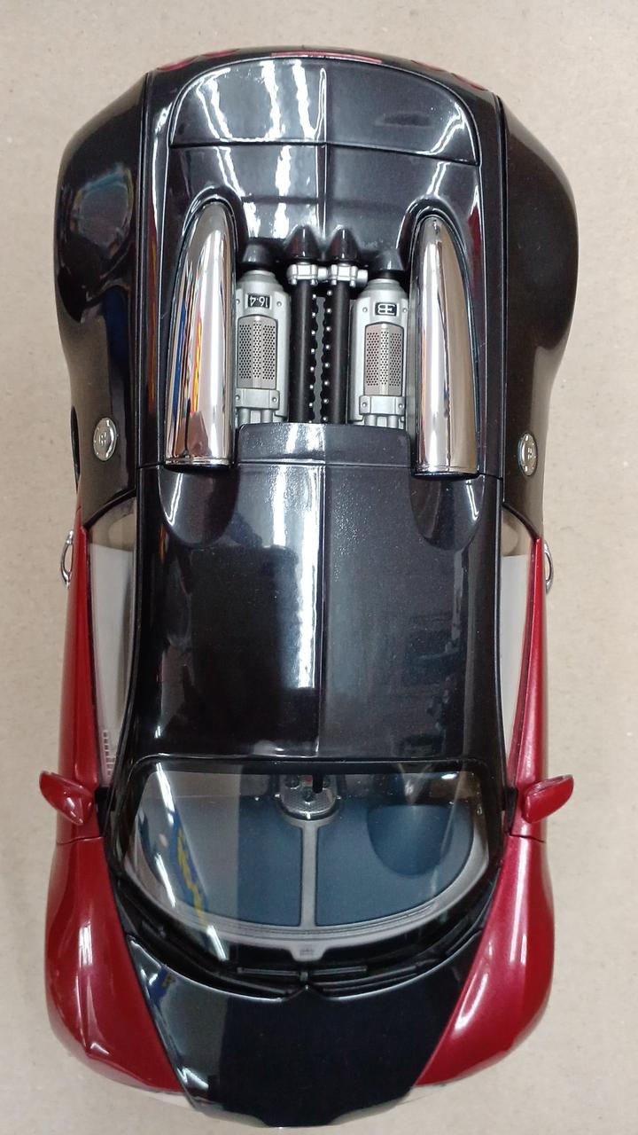 Carica immagine in Galleria Viewer, AUTOart 70901 1/18 BUGATTI EB 16.4 VEYRON Scale Model Car– Used
