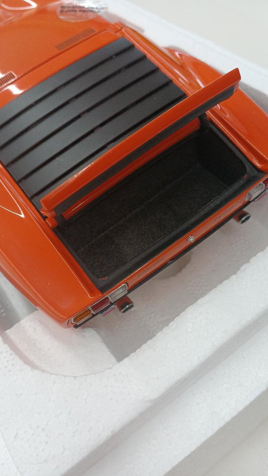 AUTOart LAMBORGHINI MIURA SV 1/18 Scale Model Car– Used