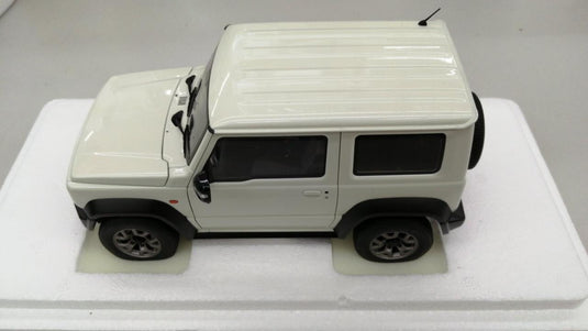 AUTOart 1/18 Suzuki Jimny Sierra Diecast Model Car– Used
