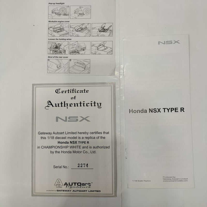 Carica immagine in Galleria Viewer, AUTOart 73296 HONDA NSX TYPE R CHAMPIONSHIP WHITE 1/18 Scale Model Car– Used
